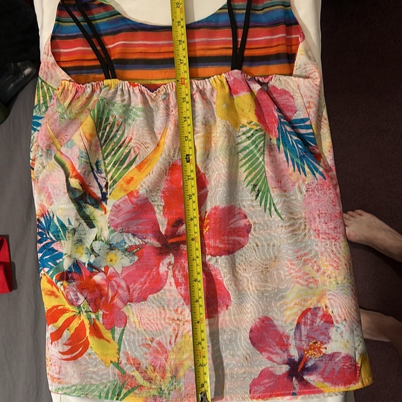 Reversible, sleeveless top, floral and rainbow striped. Sz Small - Picture 9 of 9